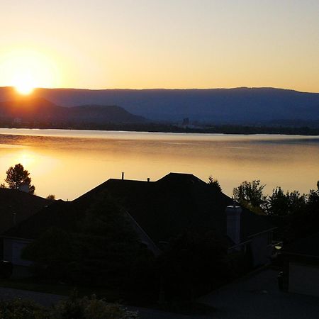 Casa Grande Lakeview House West Kelowna Rum bild