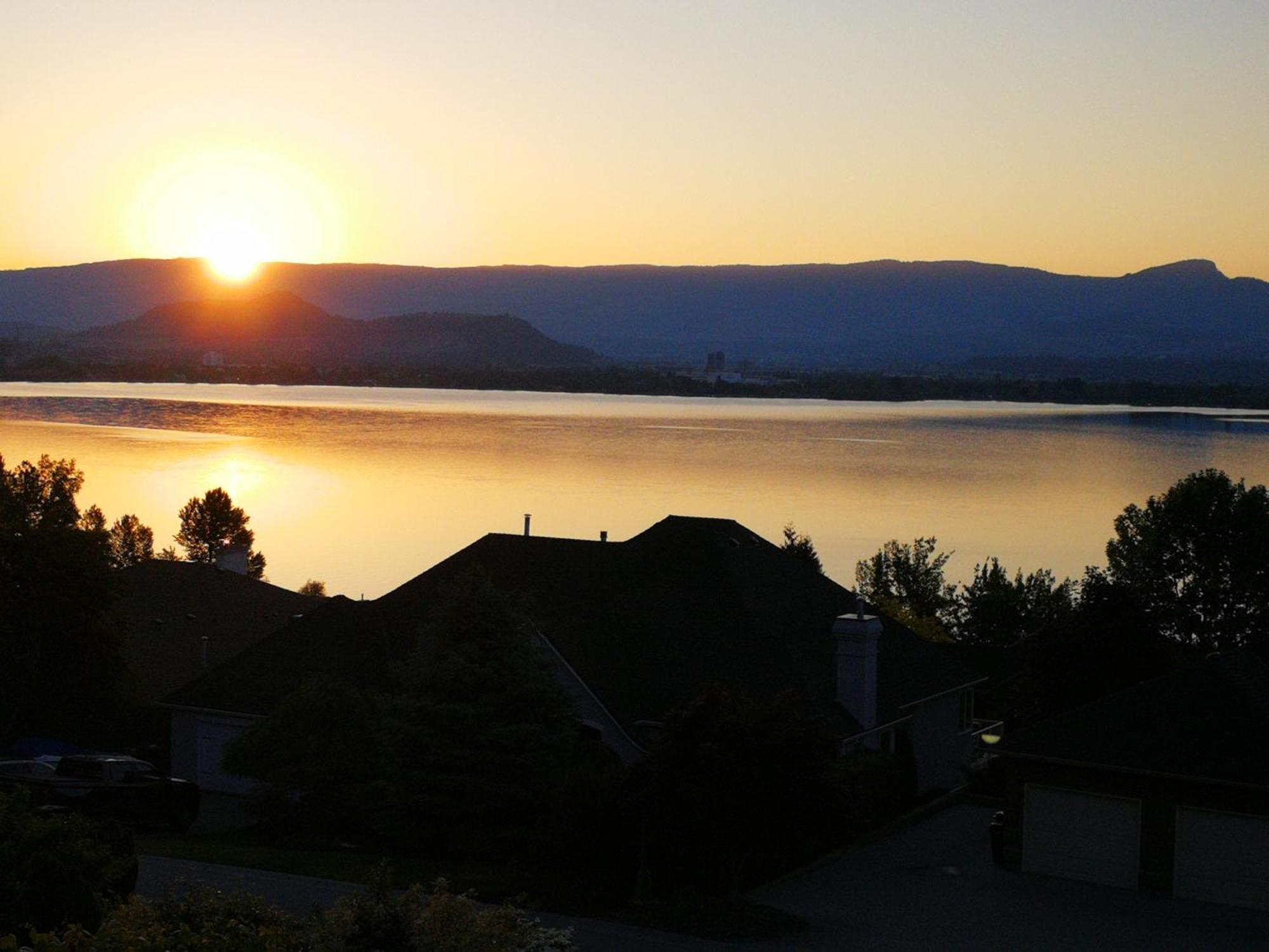 Casa Grande Lakeview House West Kelowna Rum bild